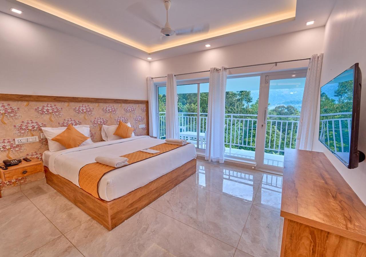 Ice Mist Pool Resort Munnar By Voye Homes Екстер'єр фото